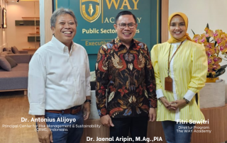 Foto the Way Academy bersama Dr. Jaenal Aripin